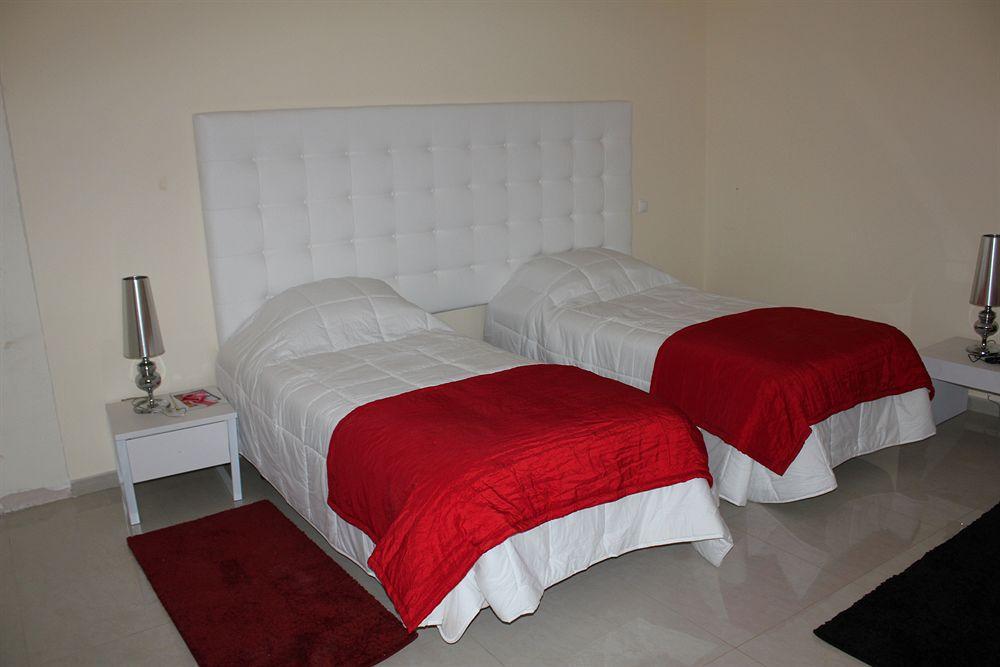 Malaika Hotel Bissau Buitenkant foto