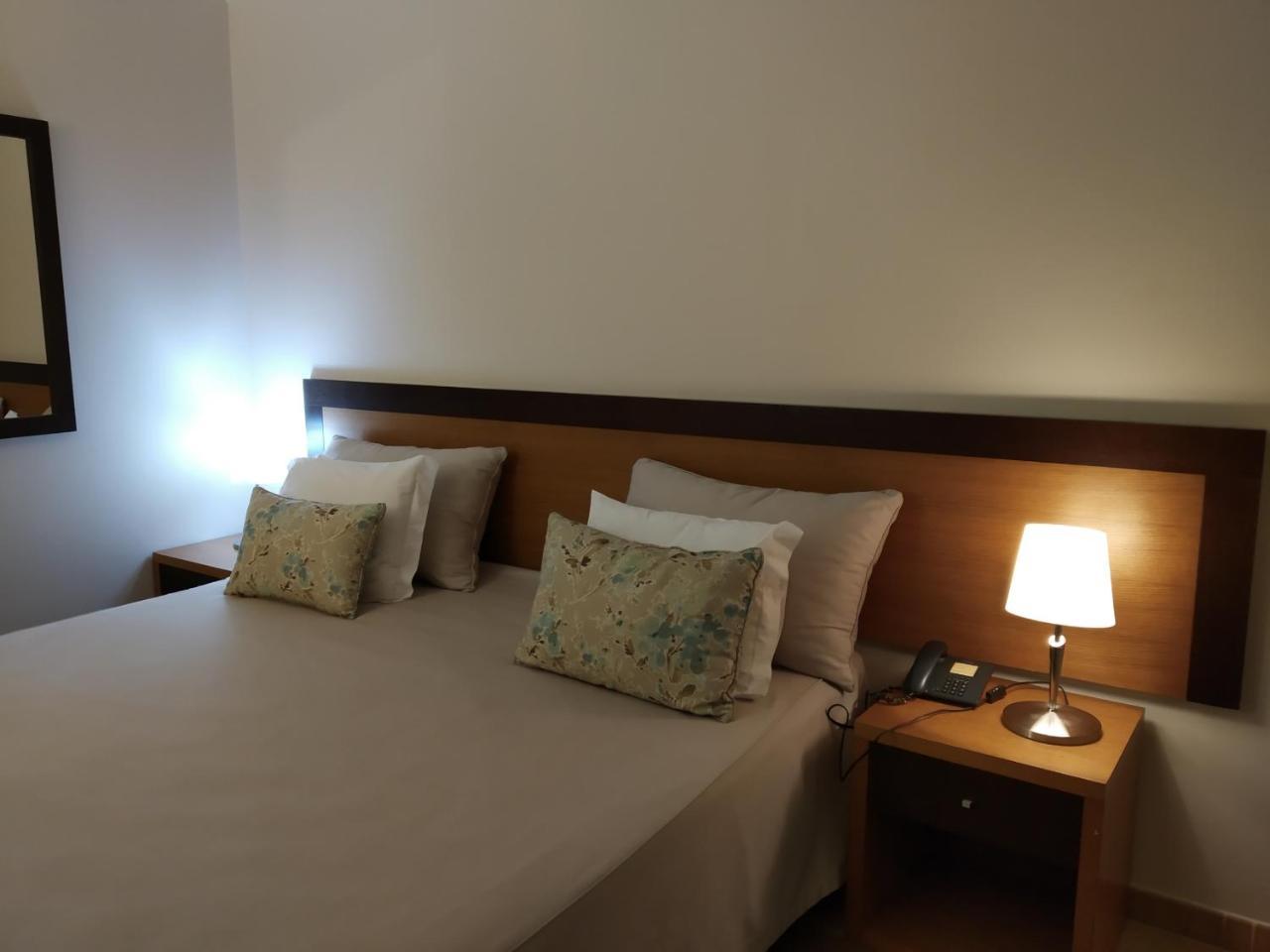 Malaika Hotel Bissau Buitenkant foto