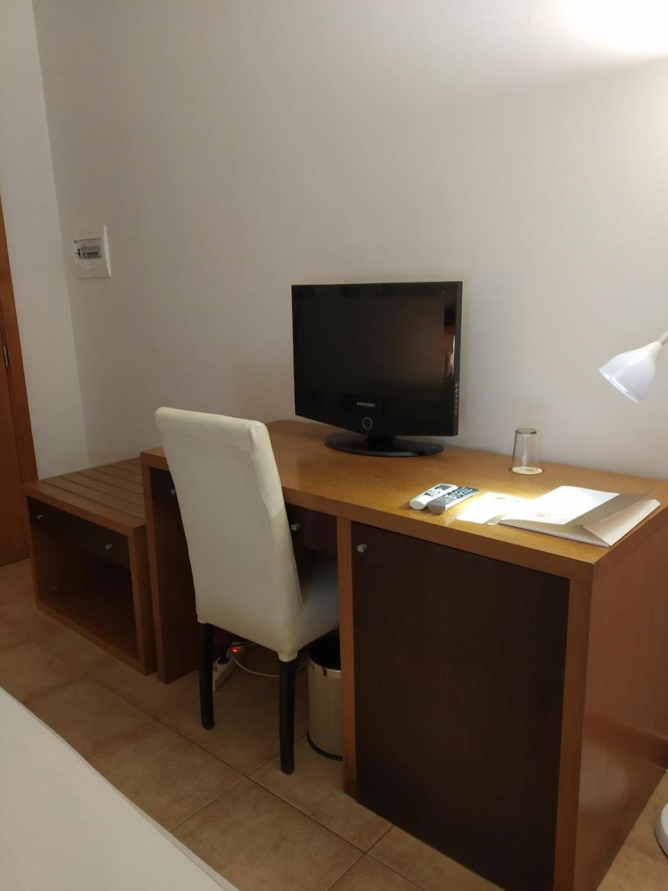 Malaika Hotel Bissau Buitenkant foto